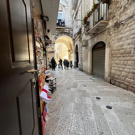Koronao - Old Appartement Bari