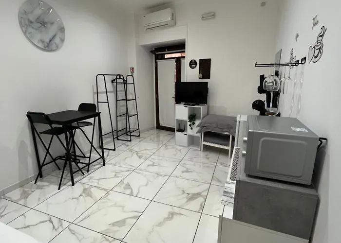 Koronao - Old Appartement *